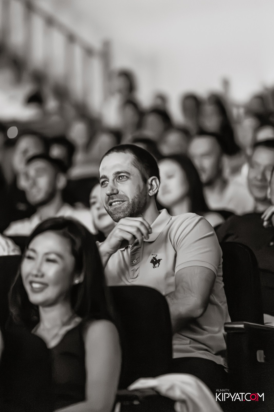 STAND UP КОНЦЕРТ АЛЕКСАНДА МЕРКУЛЬ. КИПЯТКОМ АЛМАТЫ!