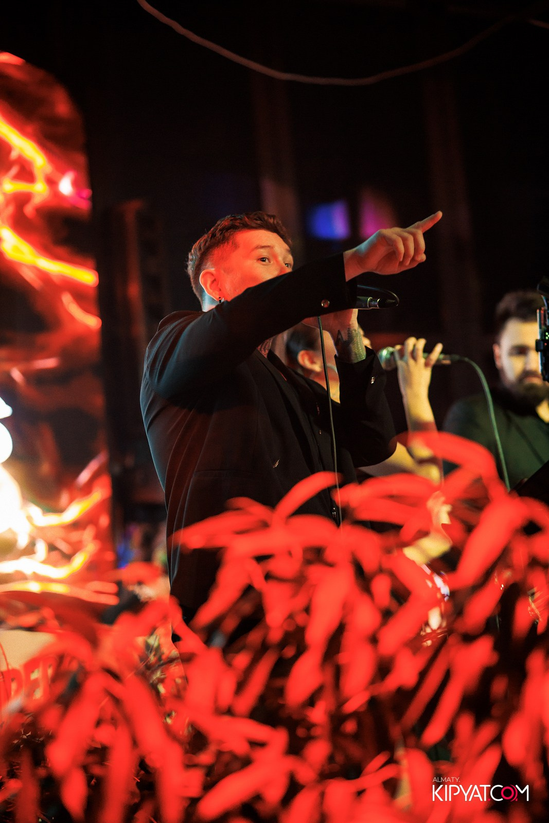 FRIENDS BAR & TERRACE. КИПЯТКОМ АЛМАТЫ!