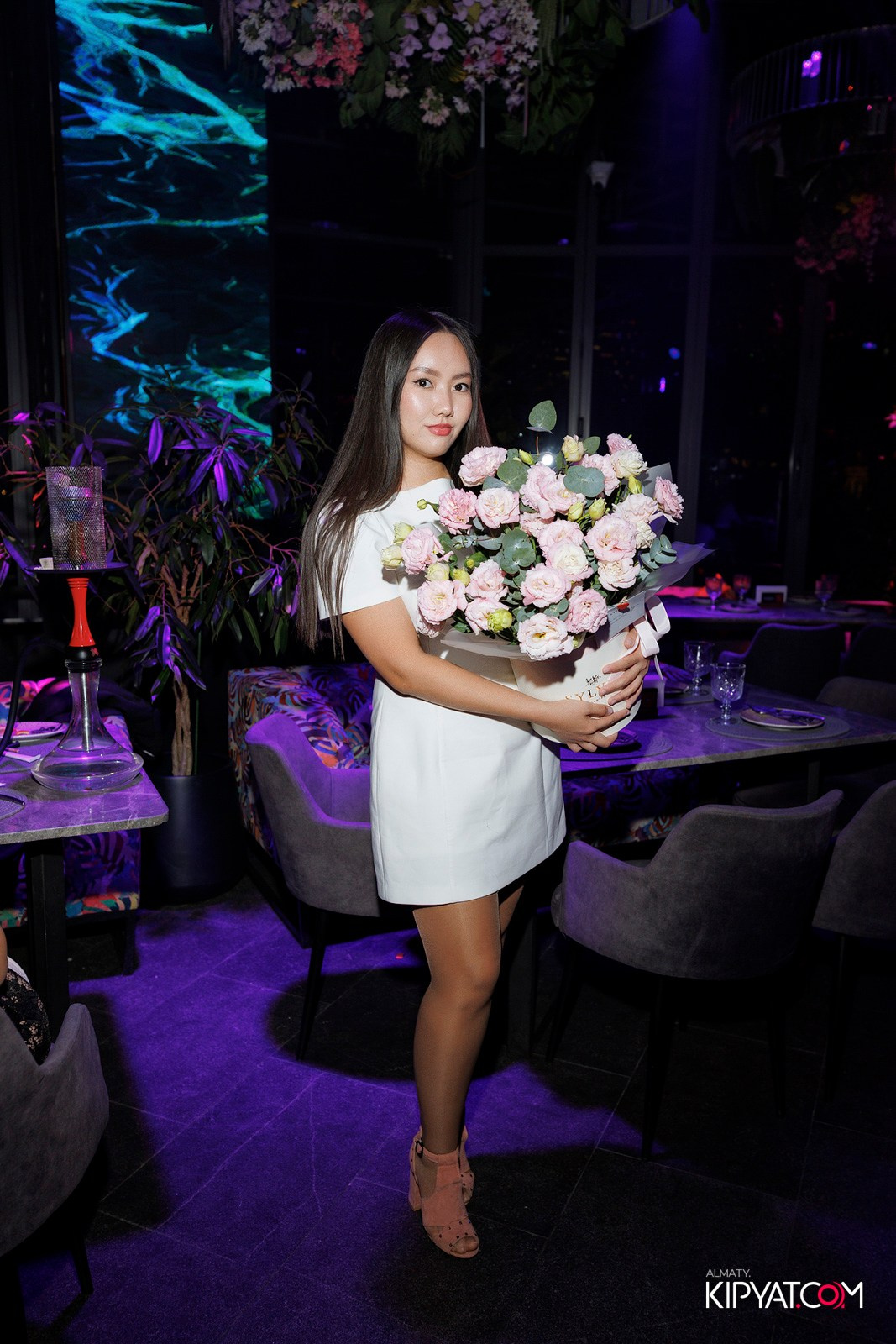 FRIENDS BAR & TERRACE. КИПЯТКОМ АЛМАТЫ! Фотосъемка мероприятий в Алматы