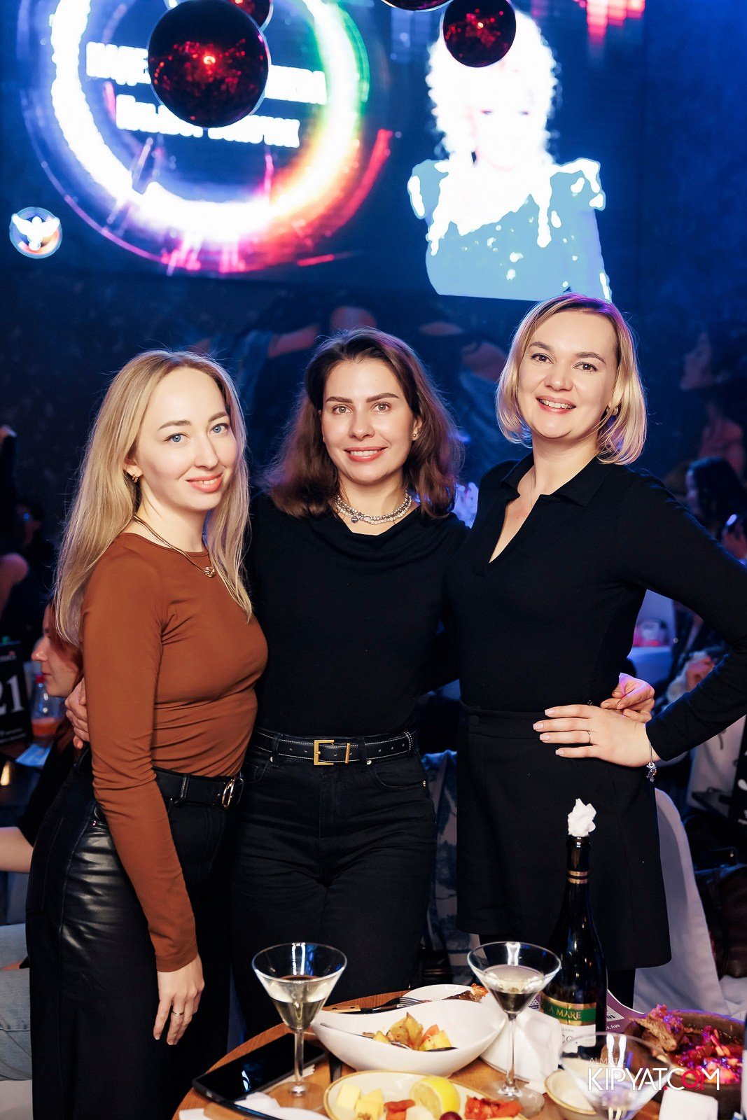 МУЗЫКАЛЬНОЕ ЛОТО В HIT RETRO. КИПЯТКОМ АЛМАТЫ! Фотосъемка мероприятий в Алматы