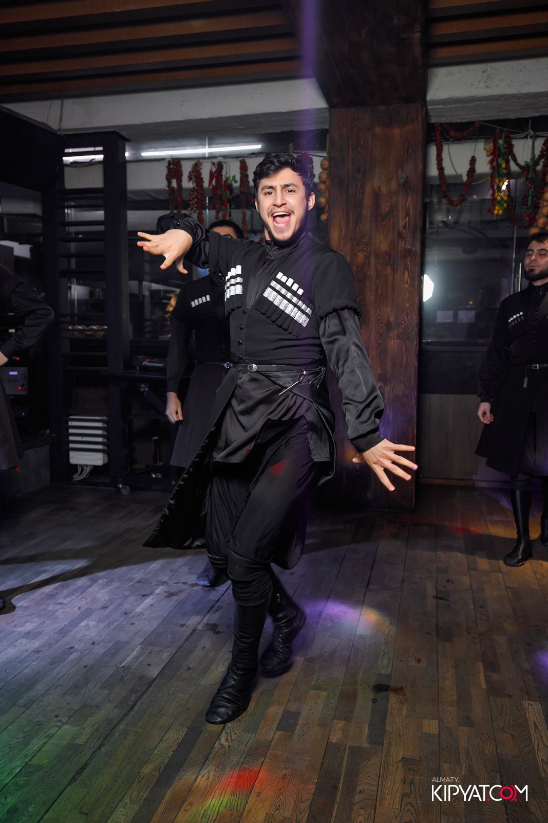 ВАХТАНГУРИ. КИПЯТКОМ АЛМАТЫ!