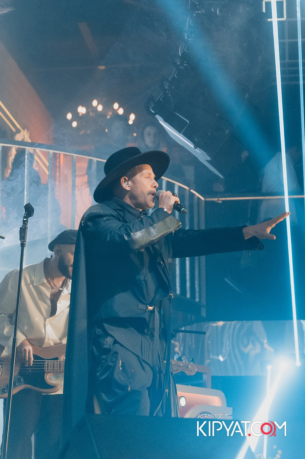 SANTA BARBARA — SPECIAL QUEST МИТЯ ФОМИН. КИПЯТКОМ АЛМАТЫ!