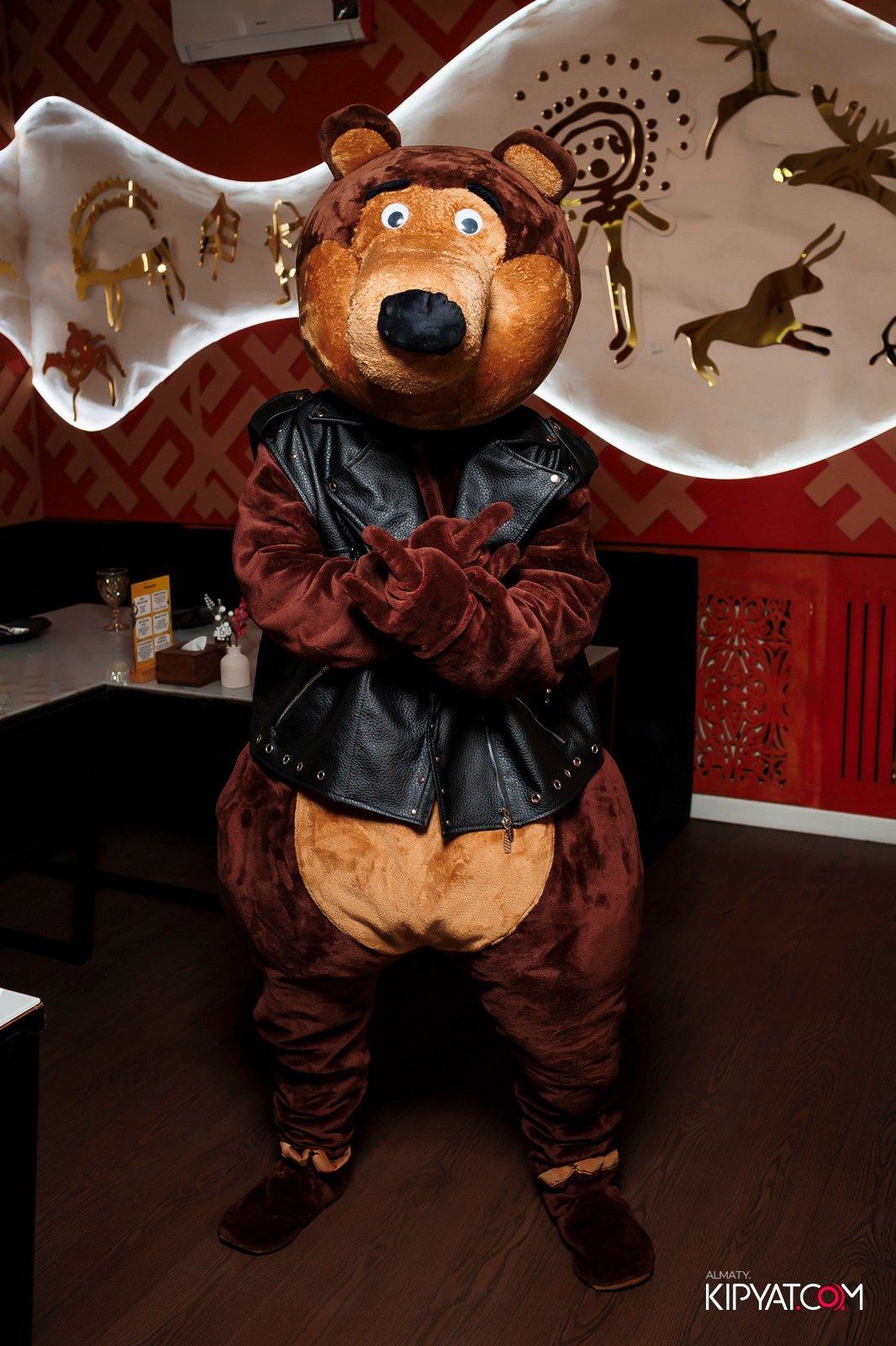 УХО И МЕДВЕДЬ НА ГАГАРИНА. КИПЯТКОМ АЛМАТЫ! Фотосъемка мероприятий в Алматы