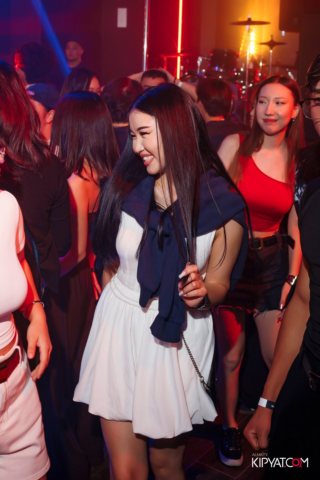 НОЧНОЙ КЛУБ ICON. КИПЯТКОМ АЛМАТЫ!