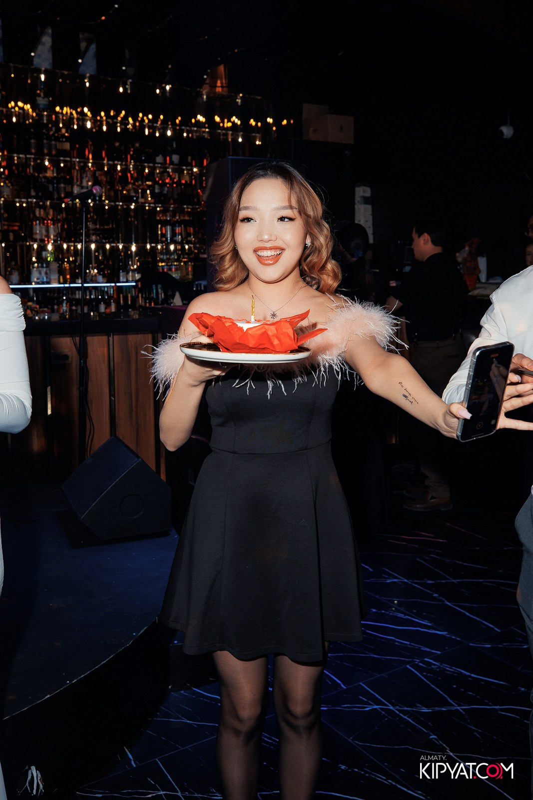 MOOD KARAOKE & TERRACE. КИПЯТКОМ АЛМАТЫ!