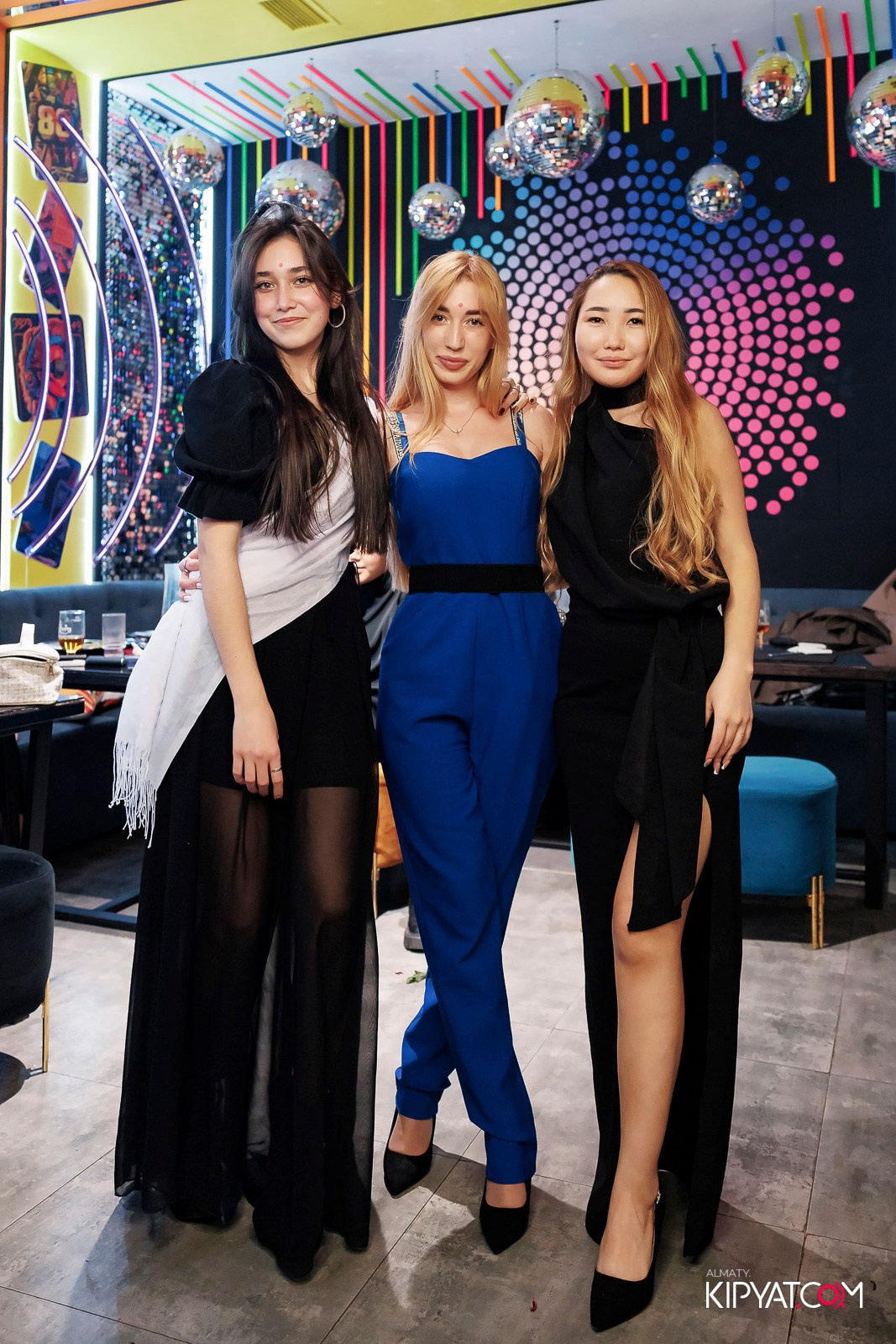 ЗАЯ, НА БИС. КИПЯТКОМ АЛМАТЫ!