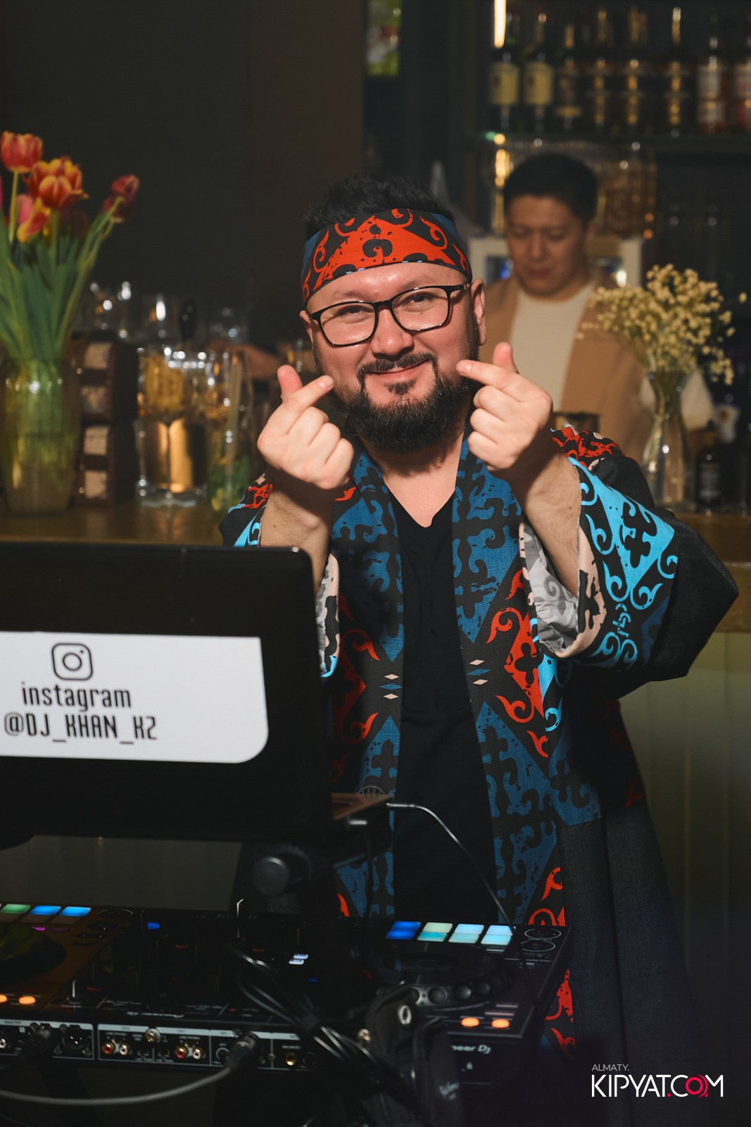 URBAN COFFEE. КИПЯТКОМ АЛМАТЫ!