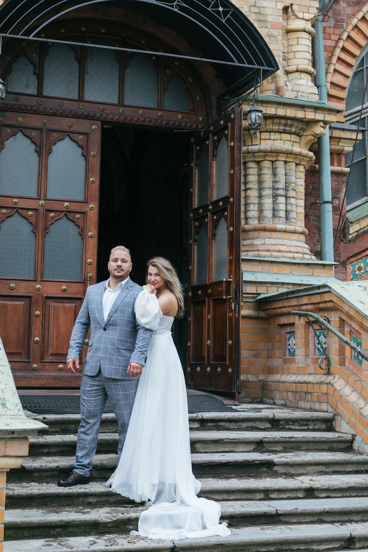 Свадебная регистрация и микропрогулка в Петергофе. Фотограф крещение венчание в Петербурге! Помогает подобрать храм и посоветовал душевного батюшку в СПб