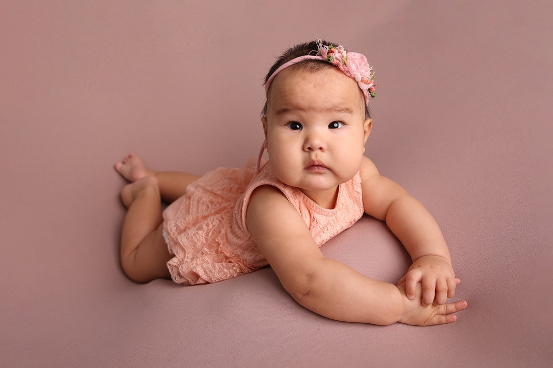 Детская фотосессия. Фотограф беременности, новорожденных и детей до года в г. Алматы|Totofoto