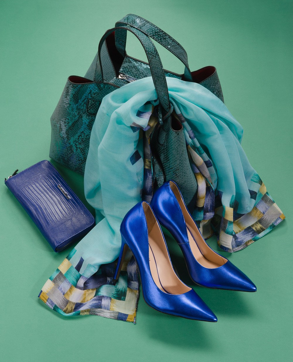 Product photography. Family Photographer in Toronto — Natural Family & Lifestyle Photography | Khorosheva Irina