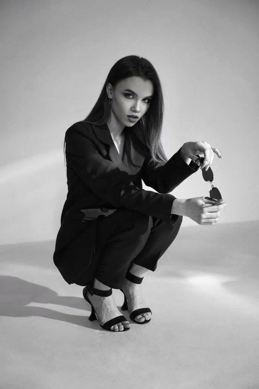 Елизавета, 40-42, рост 170. KED Production — продакшн из СПб. Создаём фото, видео и контент, который помогает брендам и селлерам продавать больше