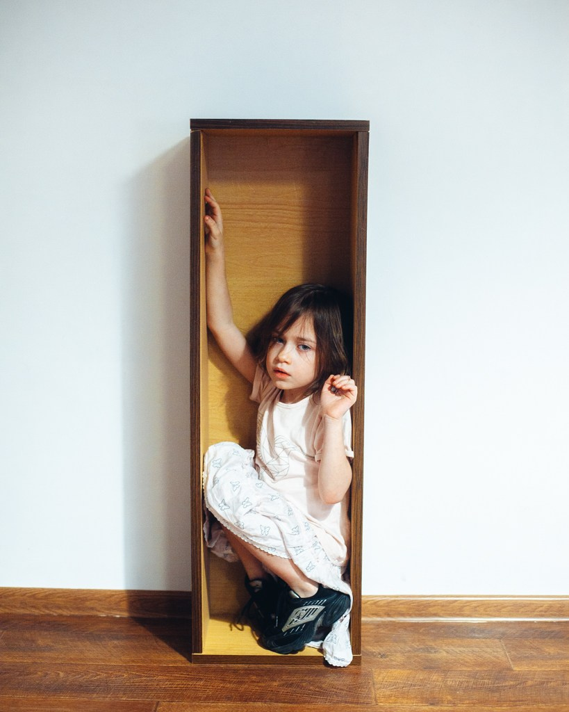 Дочка в студии. Фотограф Денис Денисов