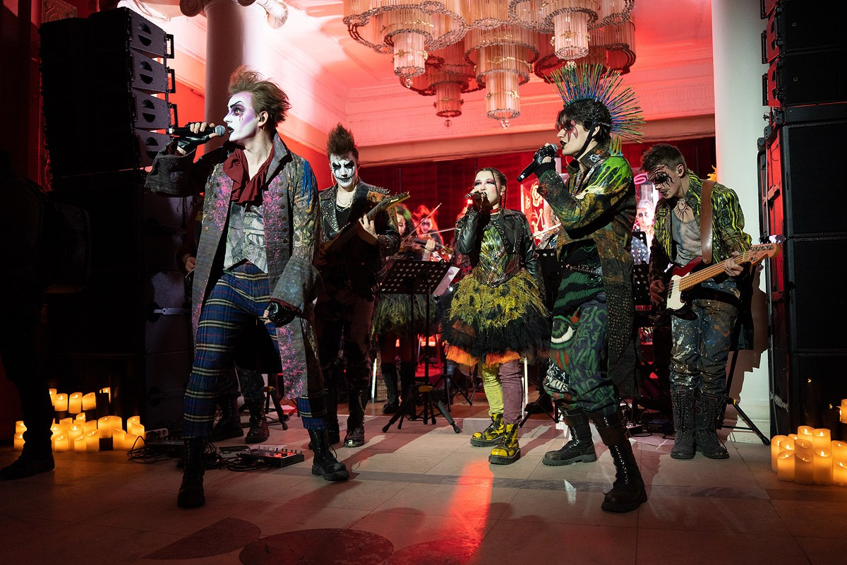 Где рок встретился с оркестром. Imperial Orchestra: премьера «КИШ.НАВСЕГДА». Фотограф Мария Ковкова