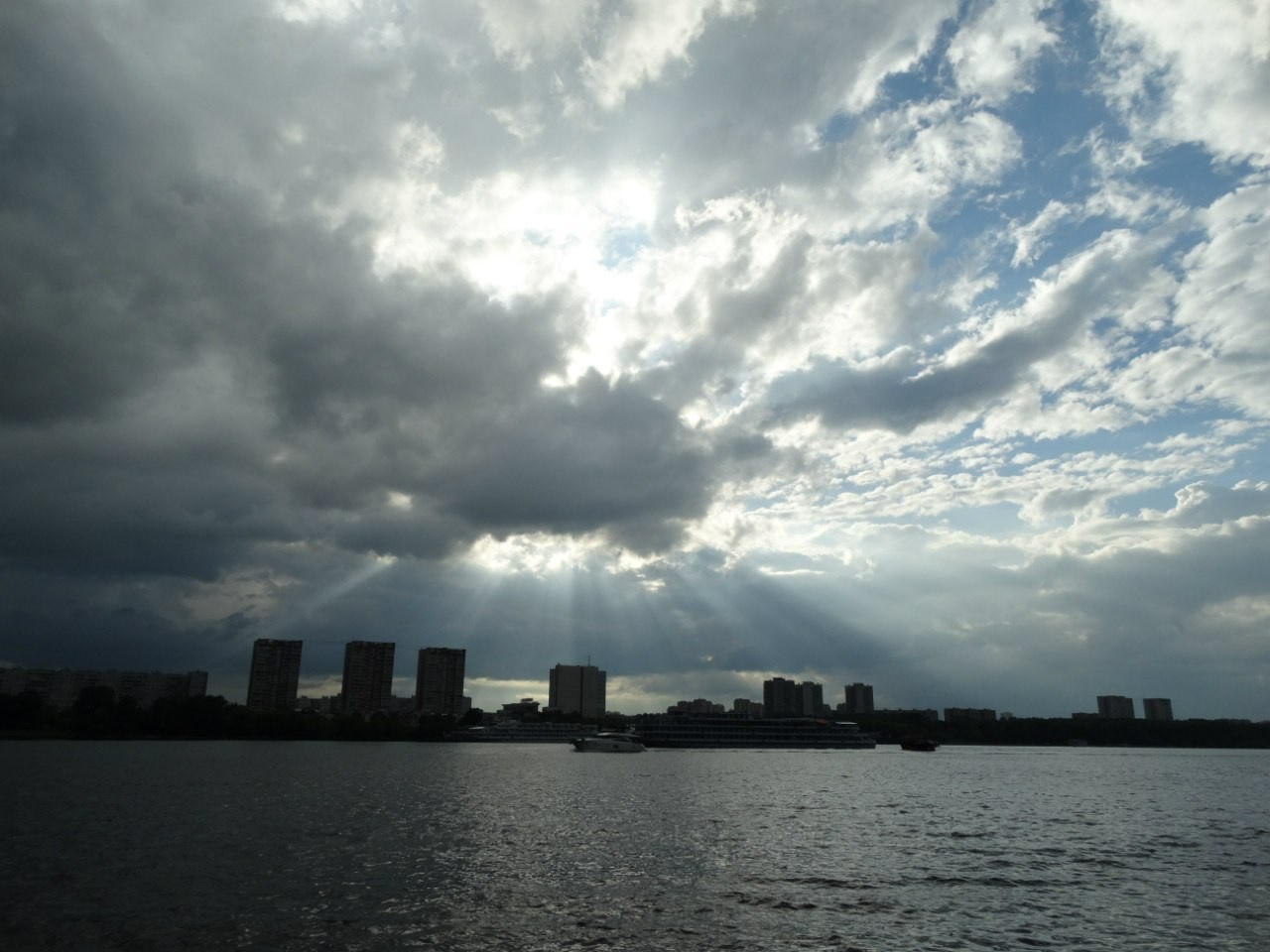 Танцы на воде | 30.05.2015. Галерея Фантим