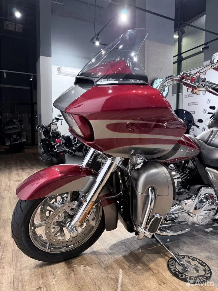 Купить Harley-Davidson CVO Road Glide (Ruby Red / Palladium Silver) (Touring) — подробнее на сайте. Hello Davidson, Москва. Только хорошие мотоциклы…