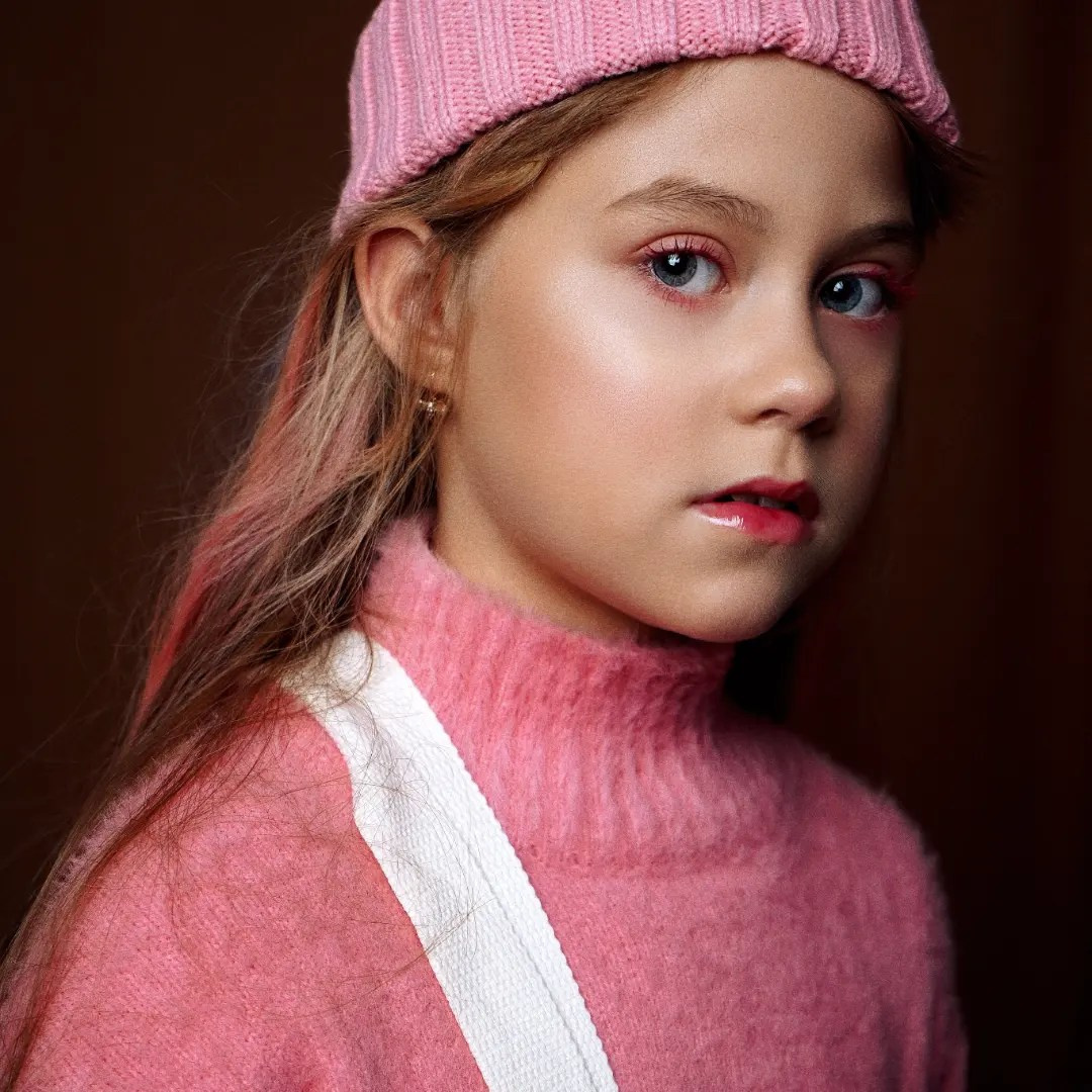 Скнарина Мария. Model base