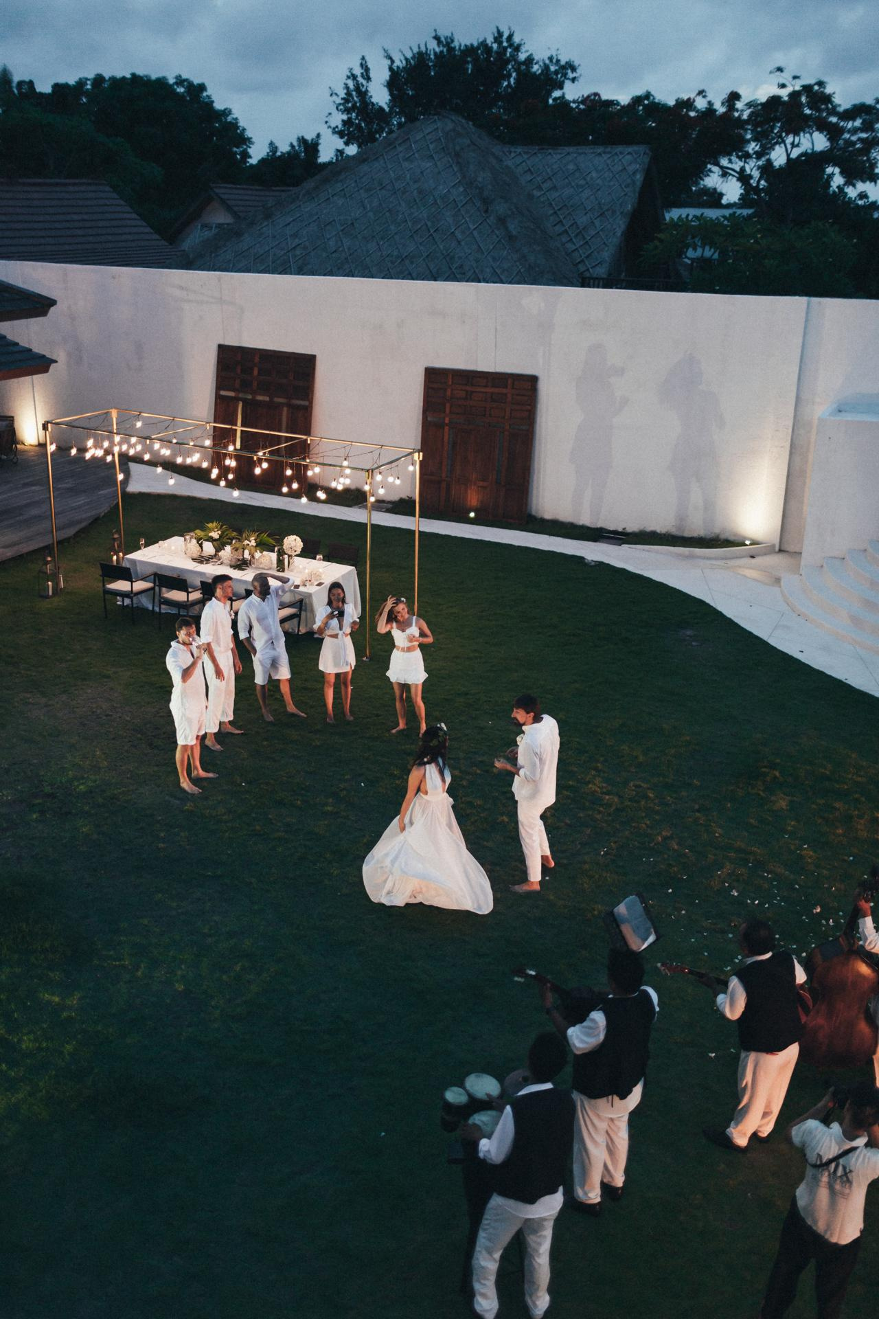 Mary and Oleg. Wedding photographer in Bali