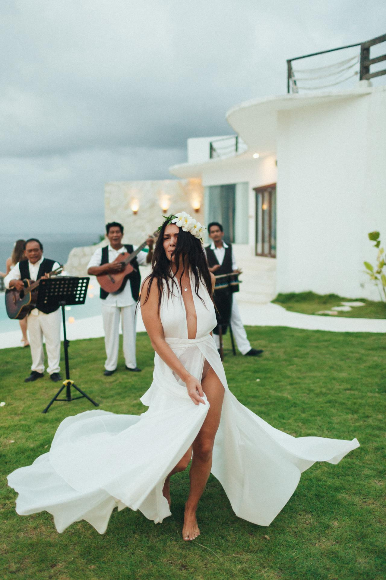 Mary and Oleg. Wedding photographer in Bali