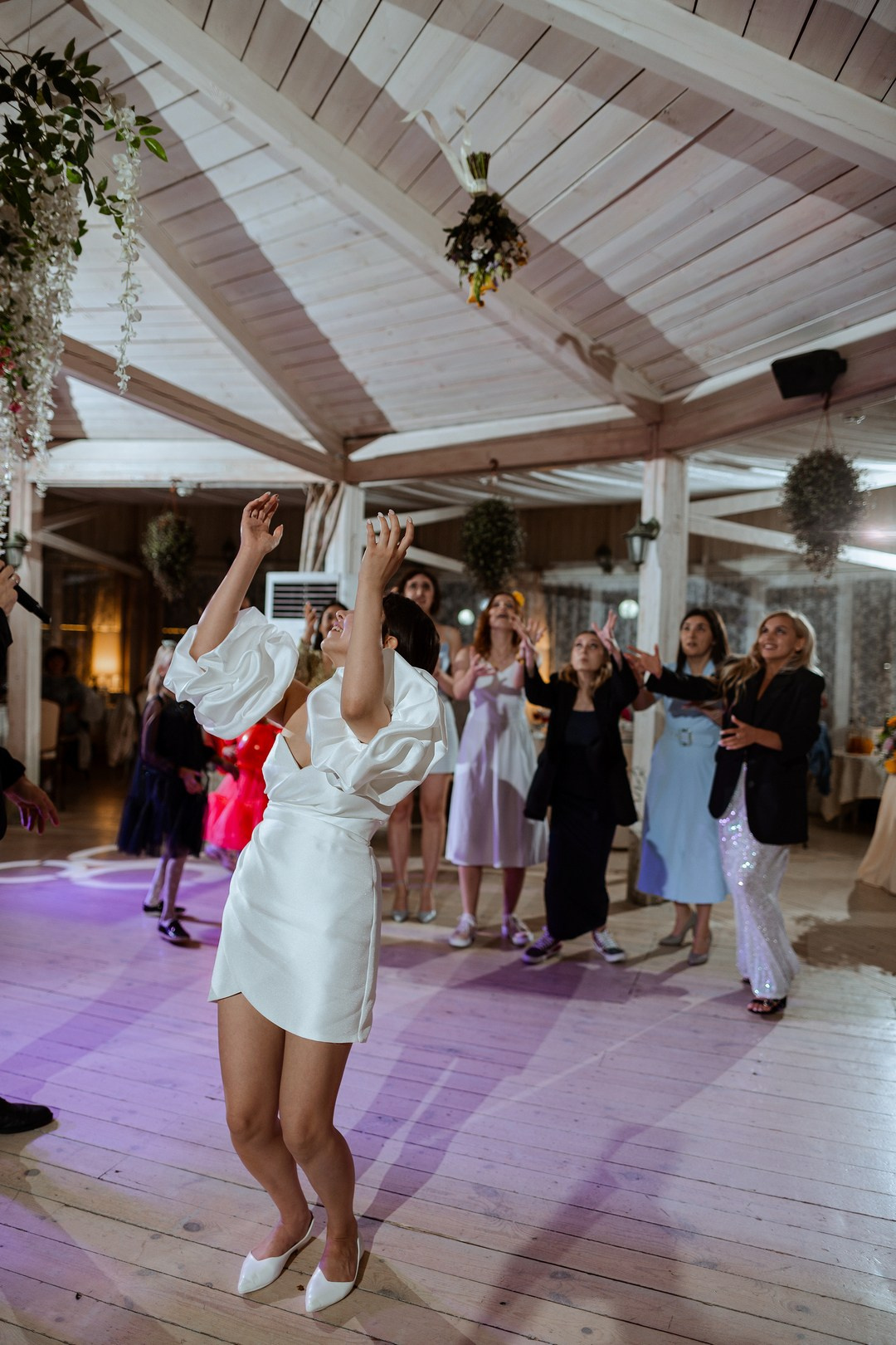  Памятные моменты для влюбленных на улицах города