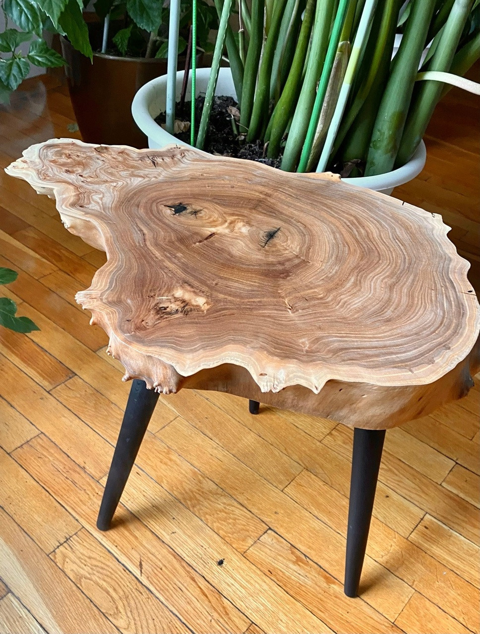 Столы из слэбов и массива. WOODDIST | Мебель, которая становится предметом гордости!