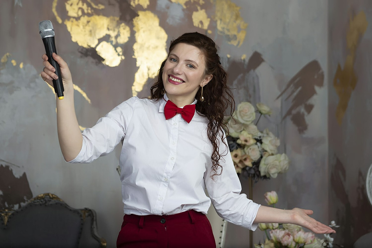 Ведущий на выпускной Спб