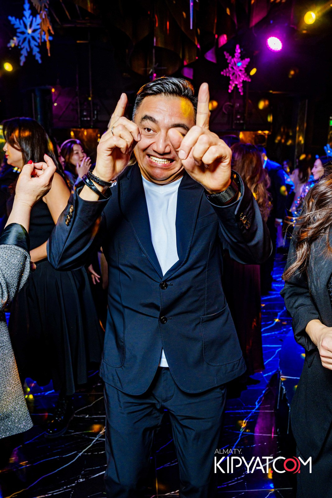 MOOD KARAOKE & TERRACE. КИПЯТКОМ АЛМАТЫ!