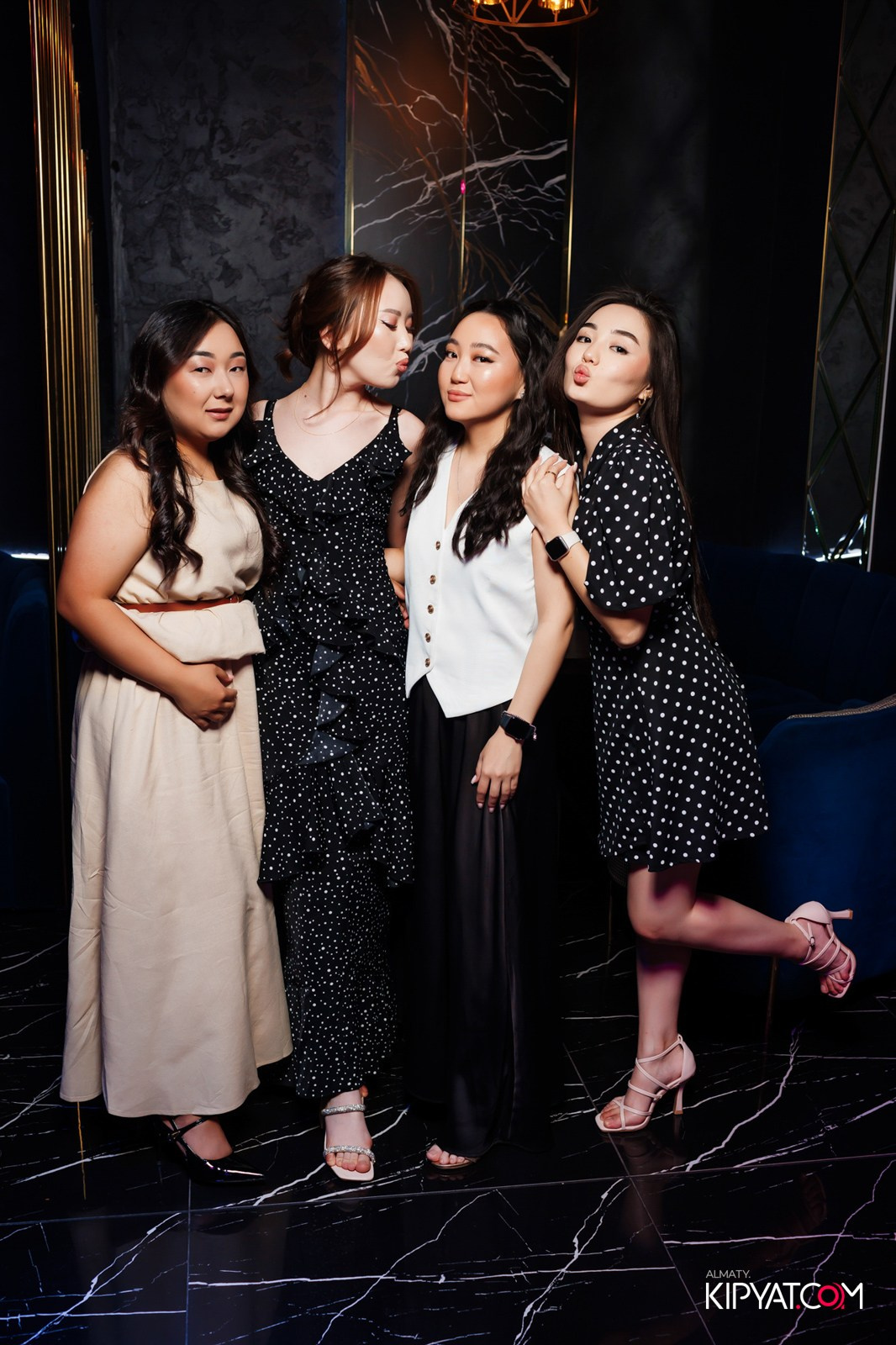 MOOD KARAOKE & TERRACE. КИПЯТКОМ АЛМАТЫ!