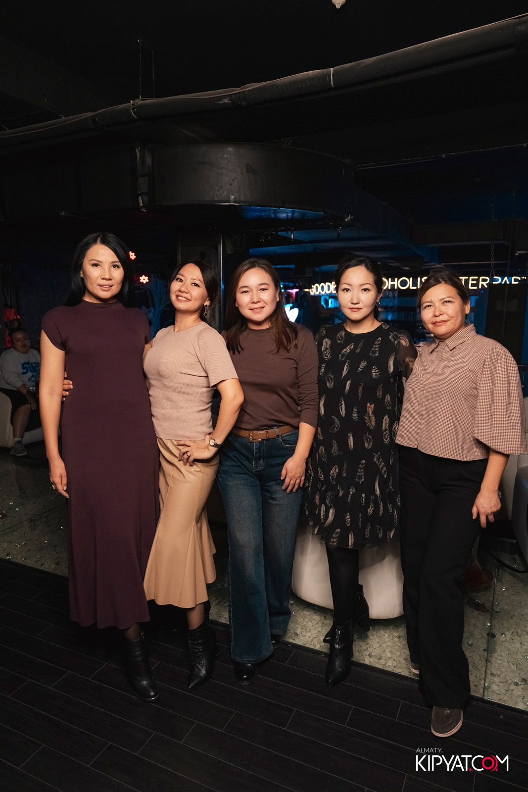 МУЗЫКАЛЬНОЕ ЛОТО В HIT RETRO. КИПЯТКОМ АЛМАТЫ!