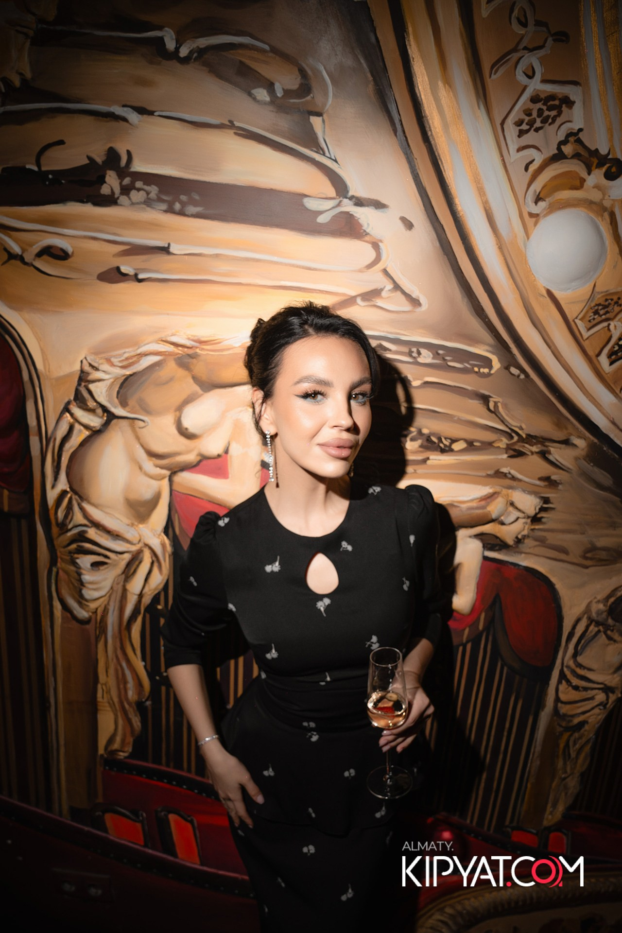 THE THEATER. КИПЯТКОМ АЛМАТЫ!