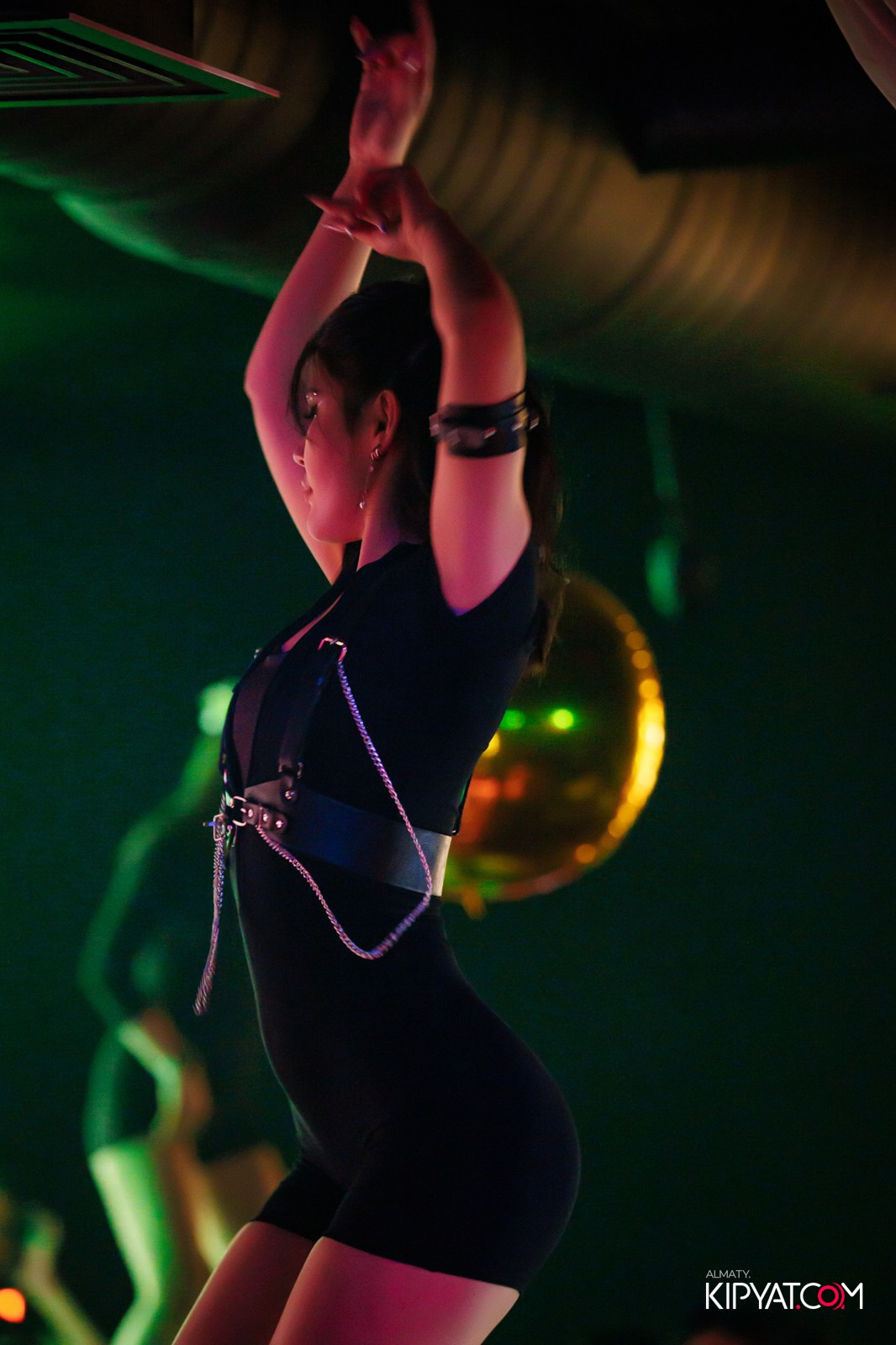 UYAT EMES BAR. КИПЯТКОМ АЛМАТЫ!