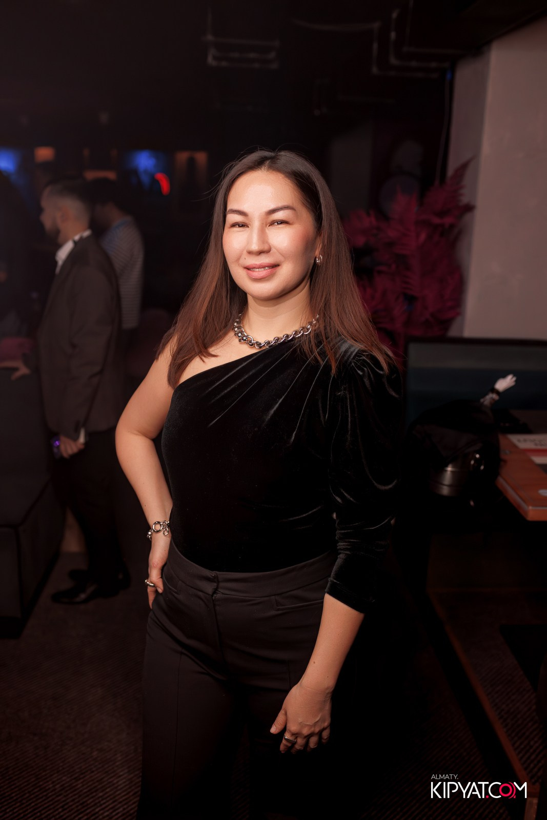 SANTA RAVE В НОЧНОМ КЛУБЕ SANTA BARBARA. КИПЯТКОМ АЛМАТЫ!