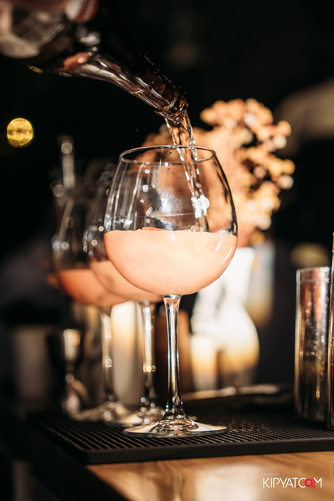 ДЕНЬ РОЖДЕНИЯ CAFE MAIN — 1 ГОД. КИПЯТКОМ АЛМАТЫ!