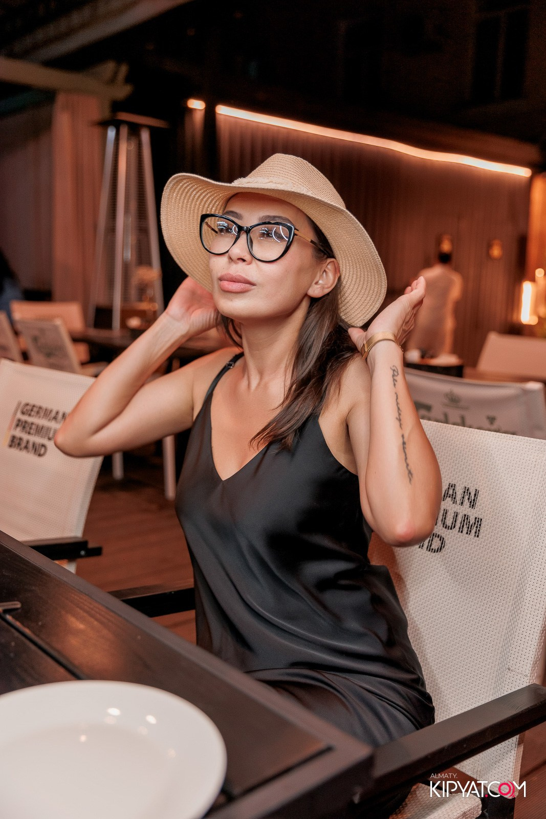 MUNCHEN PUB. КИПЯТКОМ АЛМАТЫ!