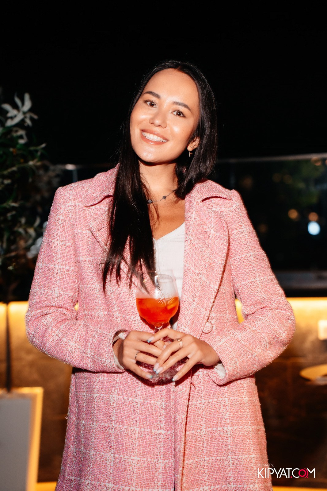 ОФИЦИАЛЬНОЕ ОТКРЫТИЕ ЛЕТНЕЙ ТЕРРАСЫ «TO THE MOON LOUNGE & HOOKAH». КИПЯТКОМ АЛМАТЫ!