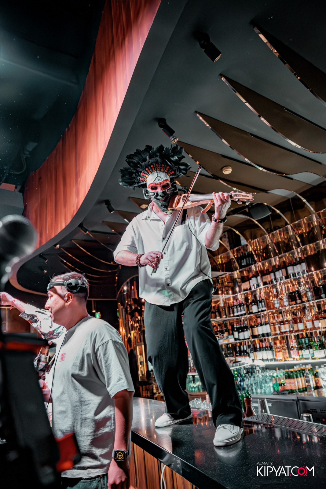 MOOD KARAOKE & TERRACE. КИПЯТКОМ АЛМАТЫ!