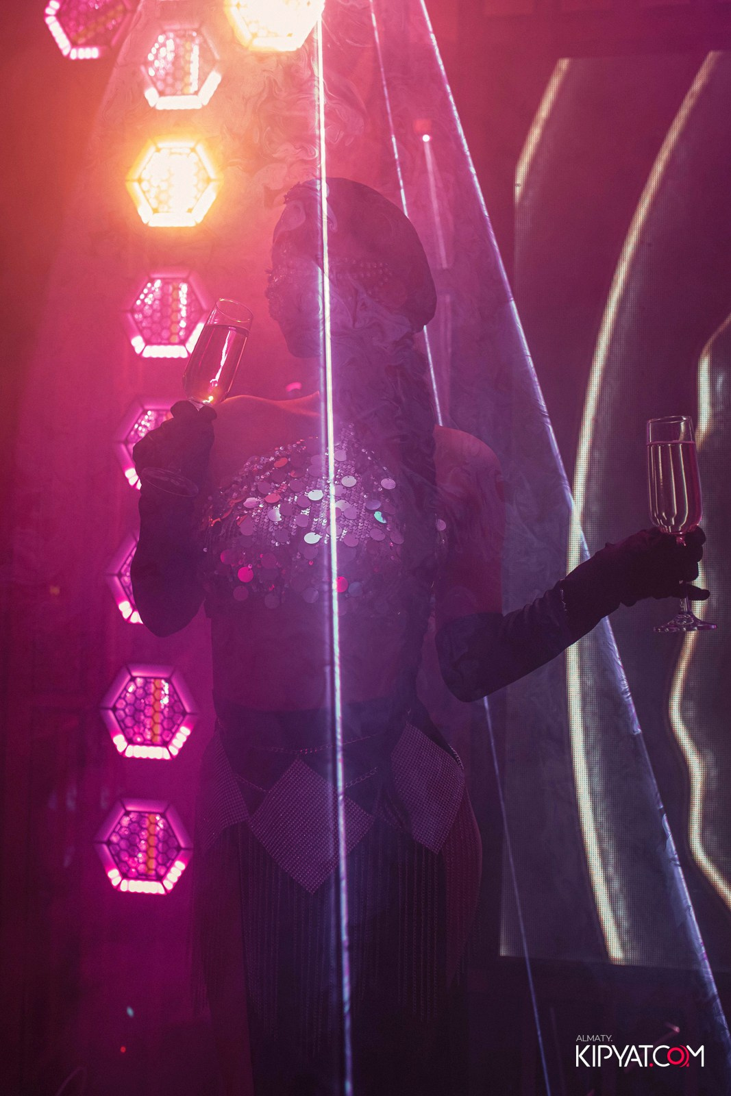 УХО И МЕДВЕДЬ НА КУРМАНГАЗЫ. КИПЯТКОМ АЛМАТЫ! Фотосъемка мероприятий в Алматы