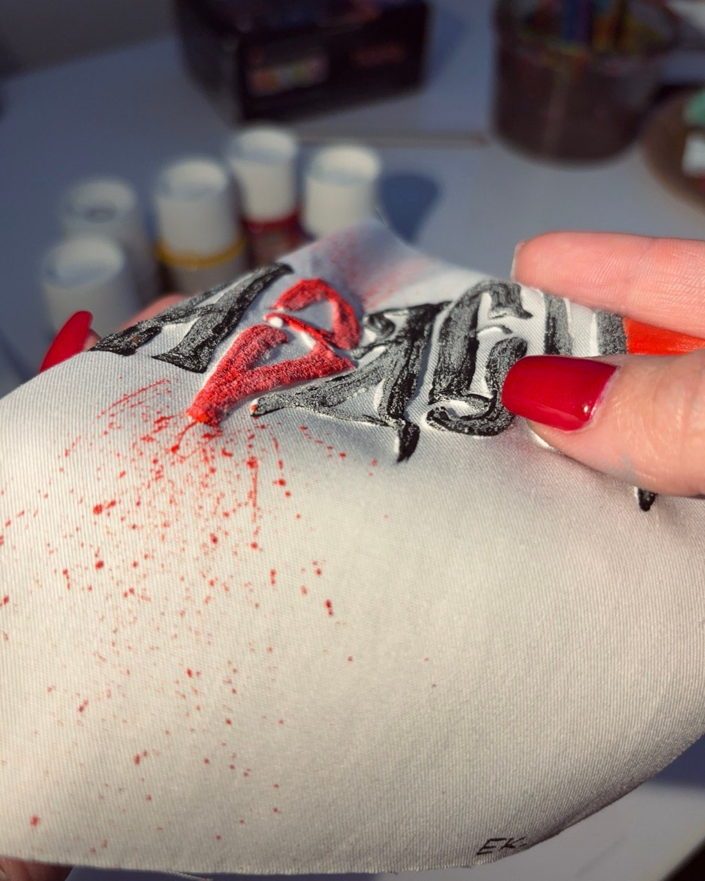 Кастомизация одежды. ART.KARAS — студия кастомизации одежды и арт-мероприятий