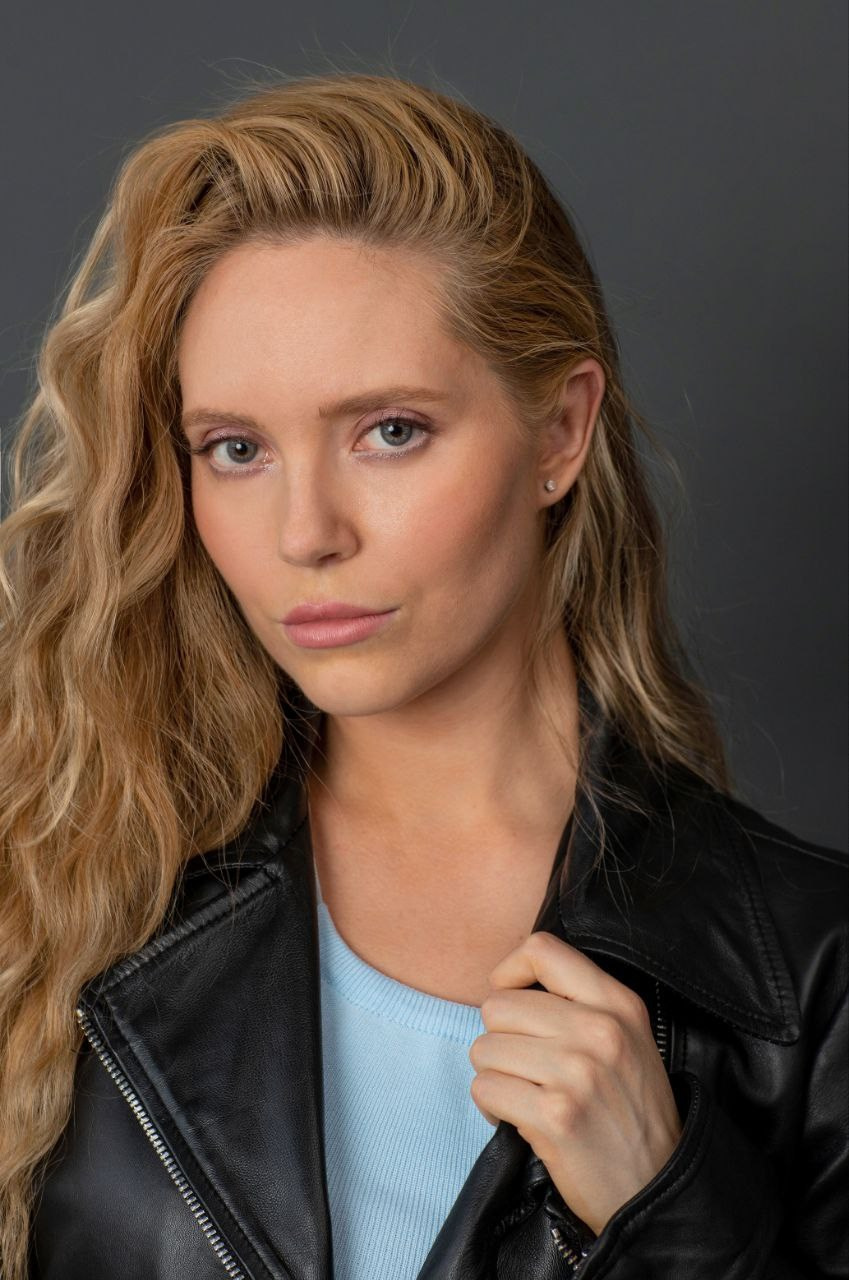 Кристина, 42-44, рост 170. KED Production — продакшн из СПб. Создаём фото, видео и контент, который помогает брендам и селлерам продавать больше