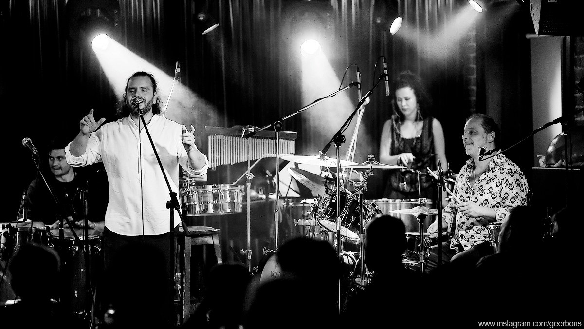 Фотосъемка концерта Артура Газарова & co. Репортажный фотограф Борис Геер