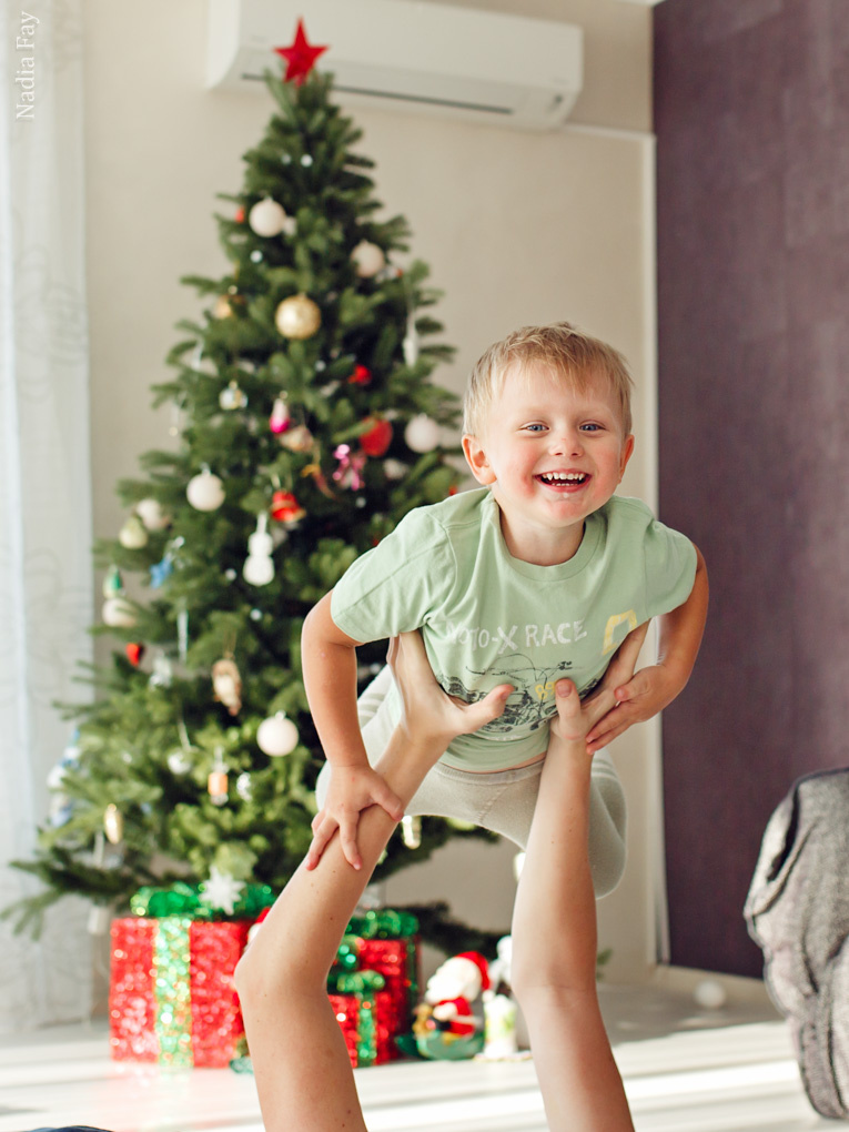 Оксаночка и ее семья (новый год). Nadia Fay