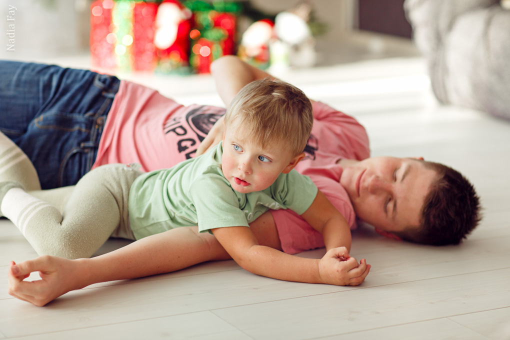 Оксаночка и ее семья (новый год). Nadia Fay