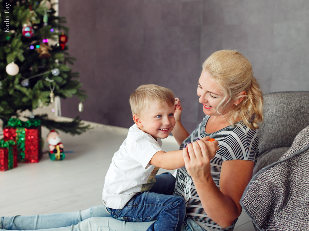 Оксаночка и ее семья (новый год). Nadia Fay