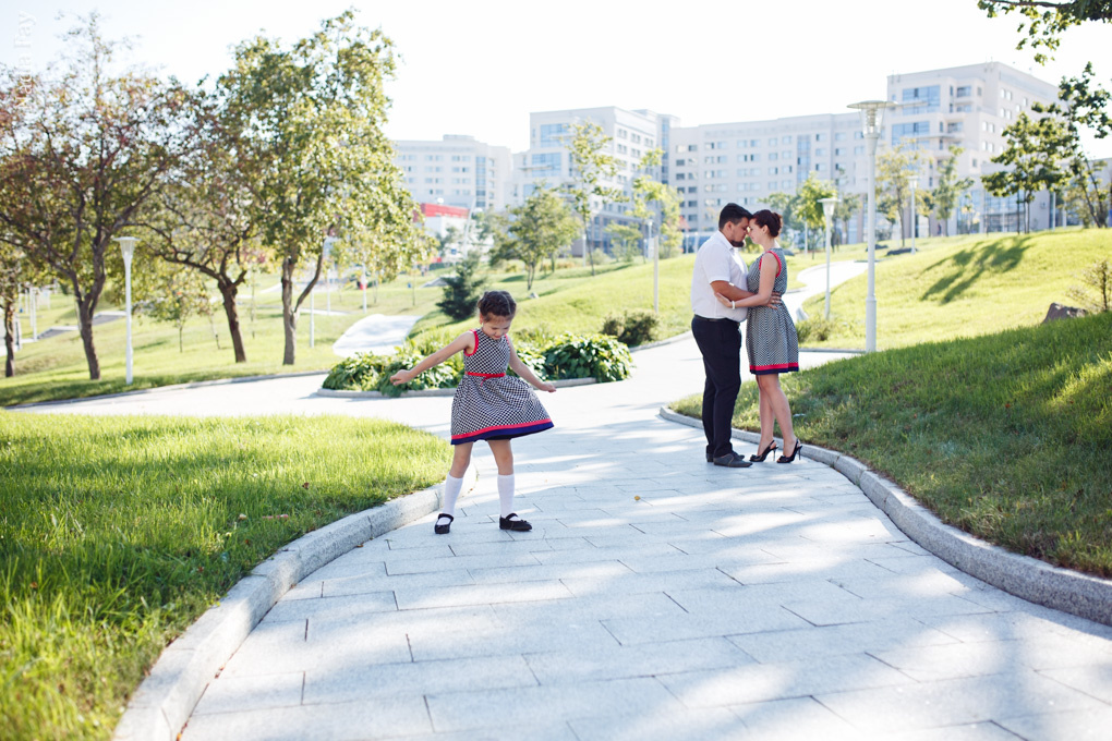 Натешенька и ее семья (набережная ДВФУ). Nadia Fay