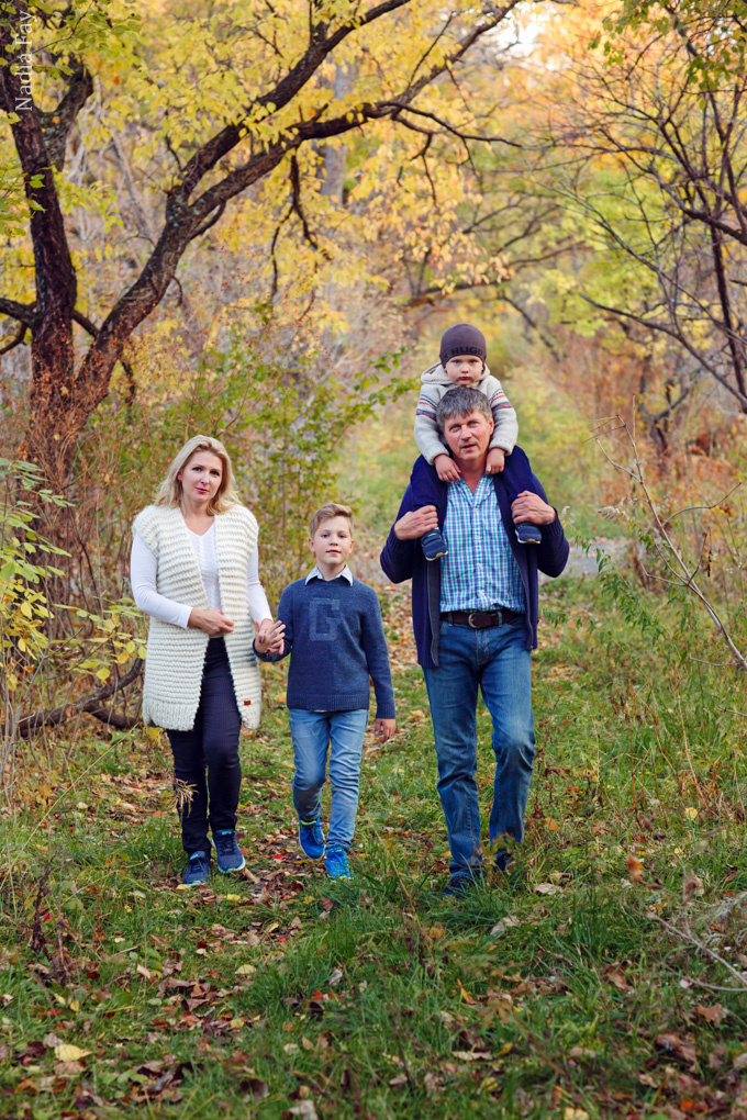 Оксаночка и ее семья (осень). Nadia Fay