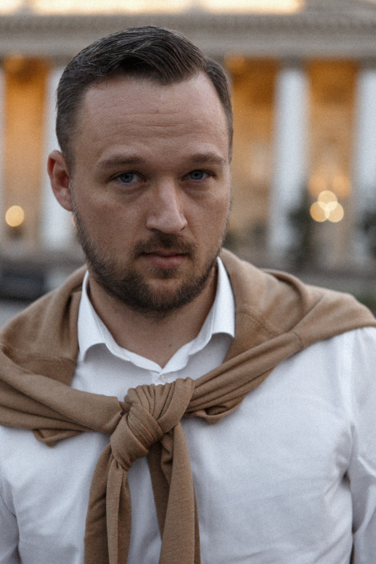 Любовь со всеми остановками. Фотограф Владимир Молоканов