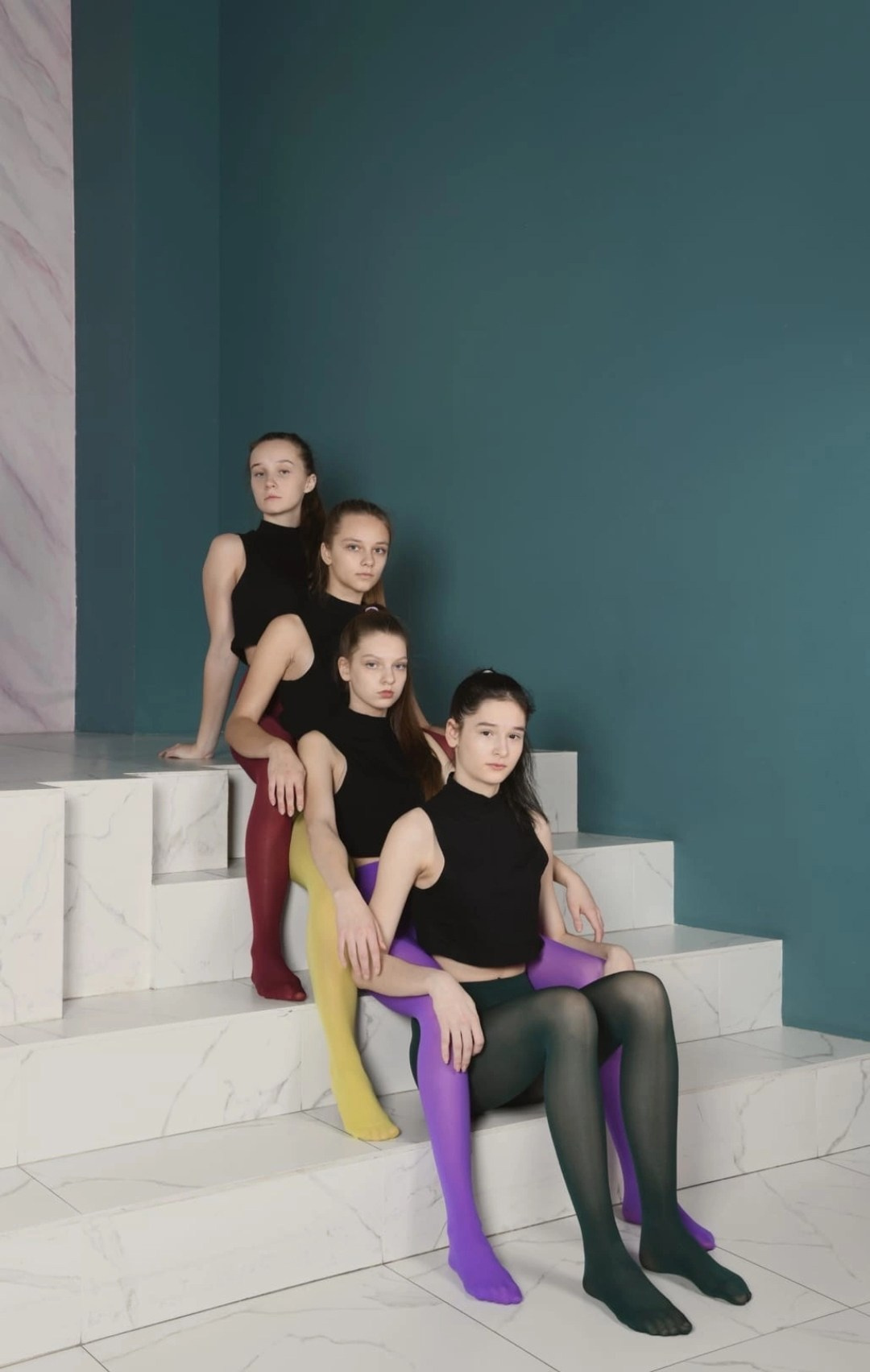 По трое-пятеро