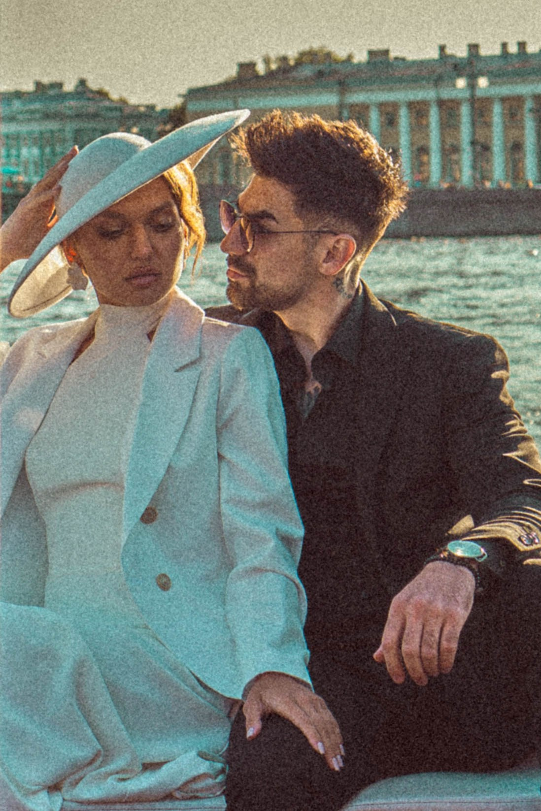 СВАДЕНБНАЯ СЬЕМКА НА КАТЕРЕ ПО КАНАЛАМ САНКТ-ПЕТЕРБУРГА И В АКВАТОРИИ НЕВЫ. Профессиональный фотограф, Санкт-Петербург — Виктория Богомолова