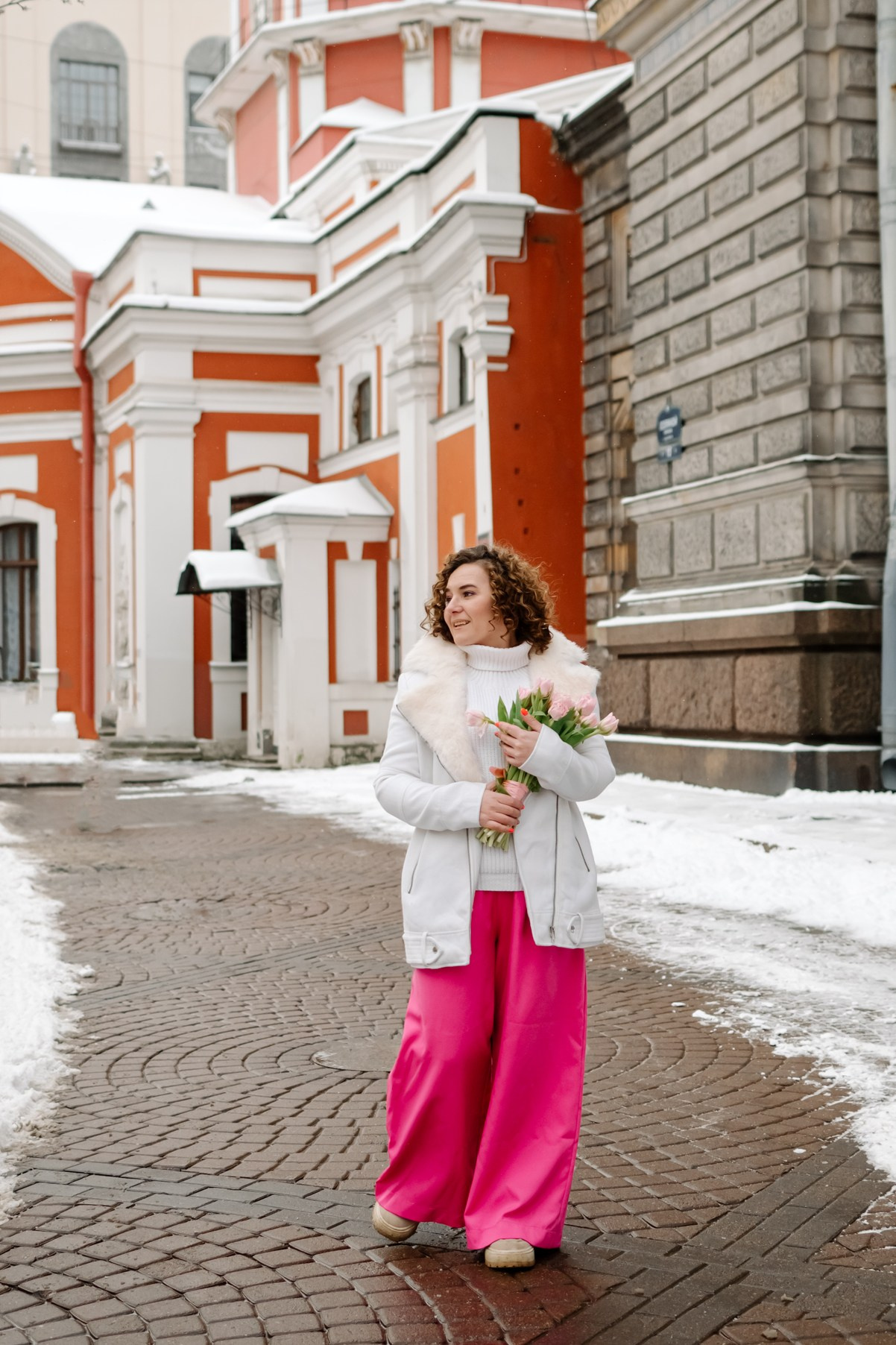 Юля с тюльпанами. Свадебный и сеейный фотограф в Санкт-Петербурге Елена Худякова