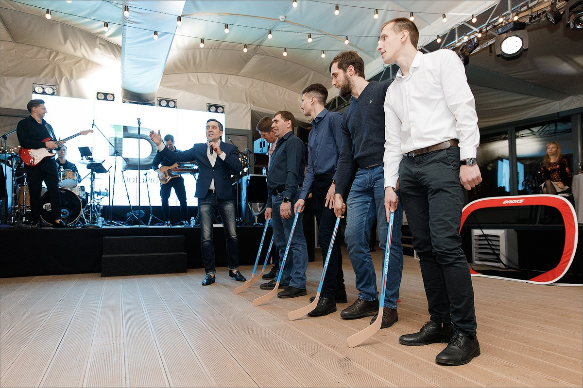 Корпоративы. Ведущий Валерий Чигинцев