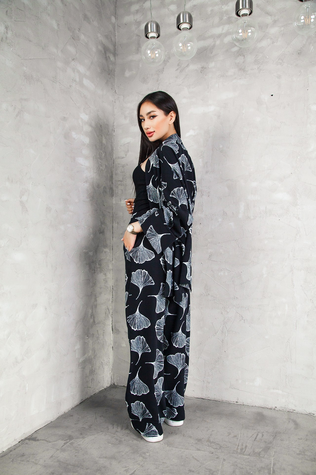 Реклама женской одежды. Натан Супервайзер по Продакшену